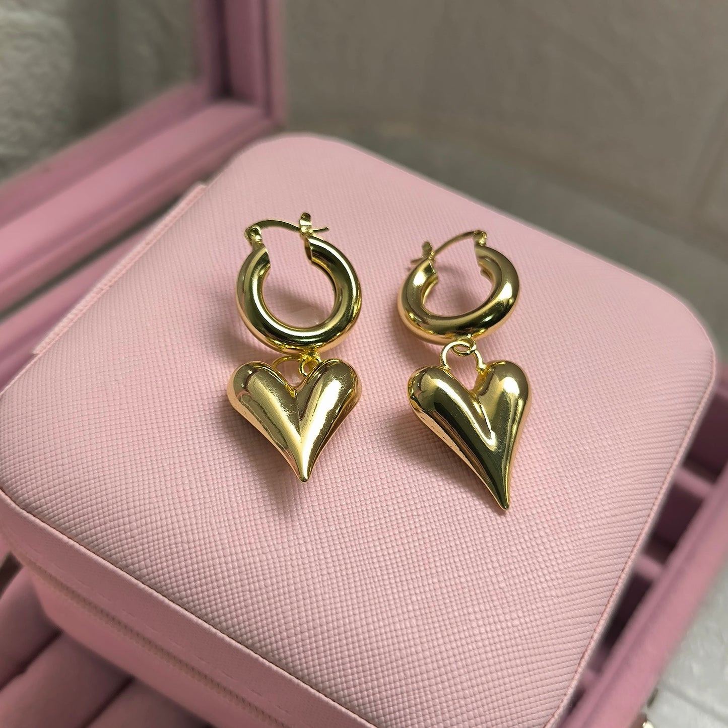 Aretes corazón alargado en acero inoxidable