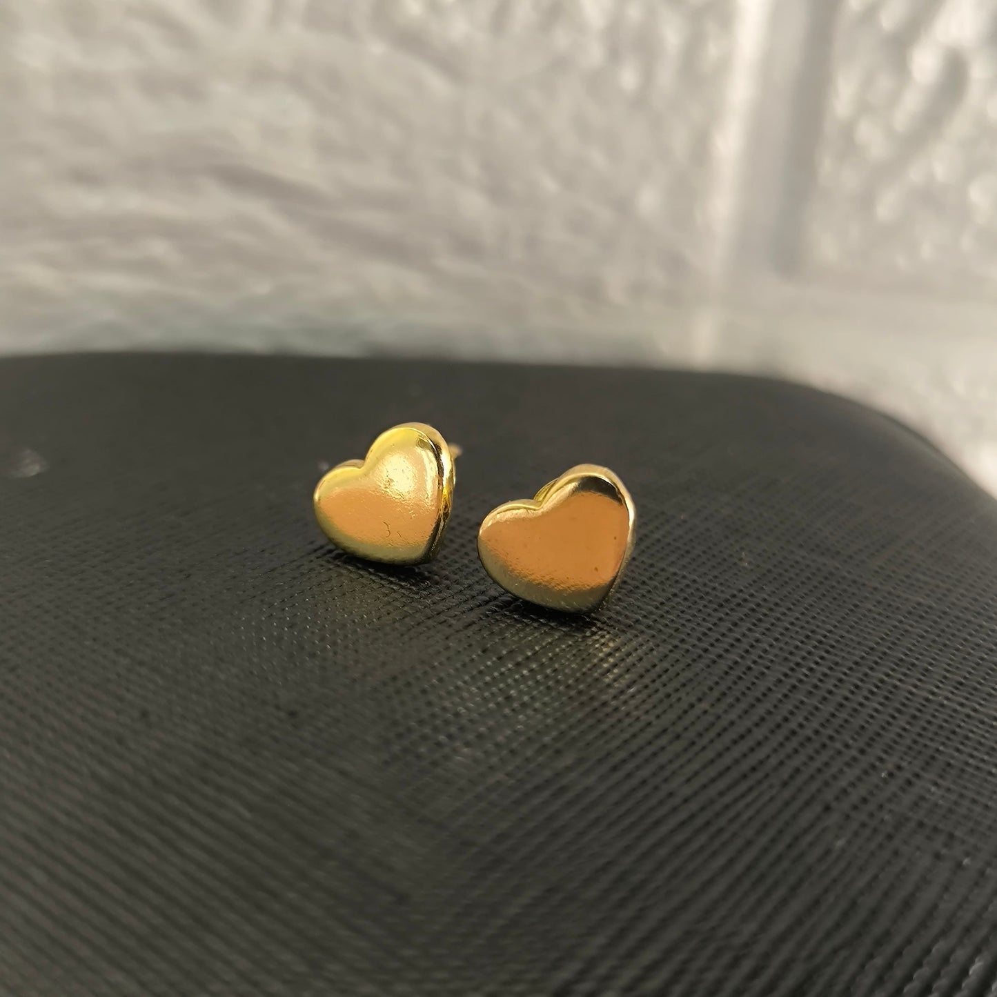 Aretes corazón en oro de 18k
