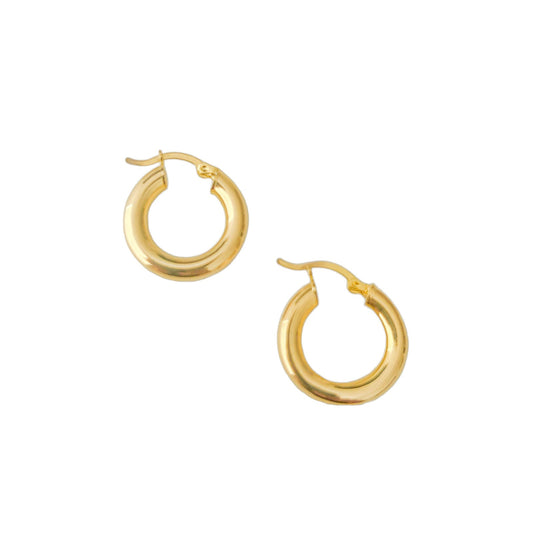 Argollas clásicas enchapadas en oro de 18k