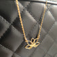 Collar flor de loto en oro de 18k